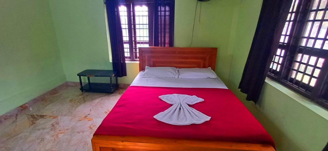 Empire Homestay Калпетта Экстерьер фото