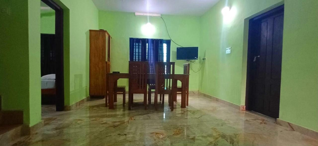 Empire Homestay Калпетта Экстерьер фото